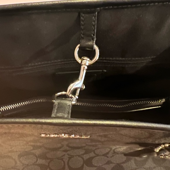 Large Black Coach Handbag - Picture 10 of 11